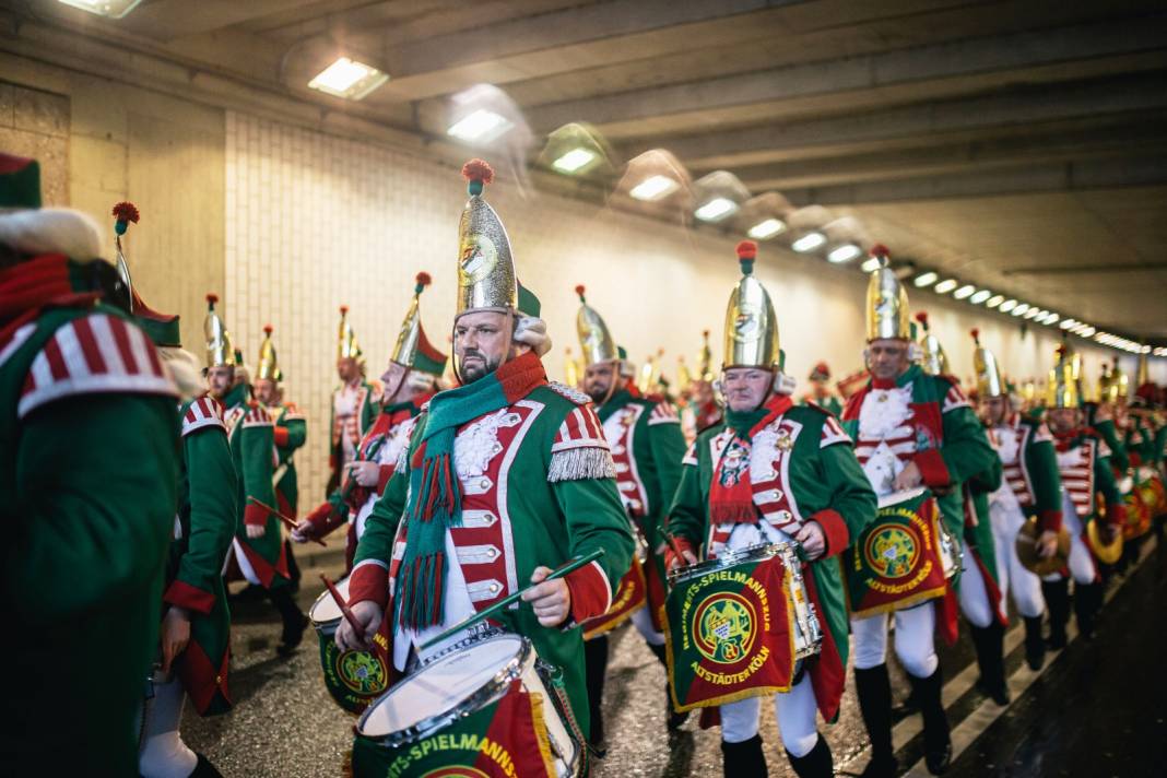 Kadınlar Karnavalı İnanılmaz Fotoğraflara Sahne Oldu 1